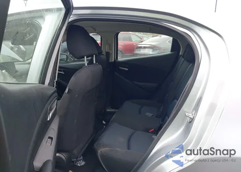 2019 Toyota Yaris L/Le/Xle z USA, uszkodzony, nr VIN 3MYDLBYV2KY525317